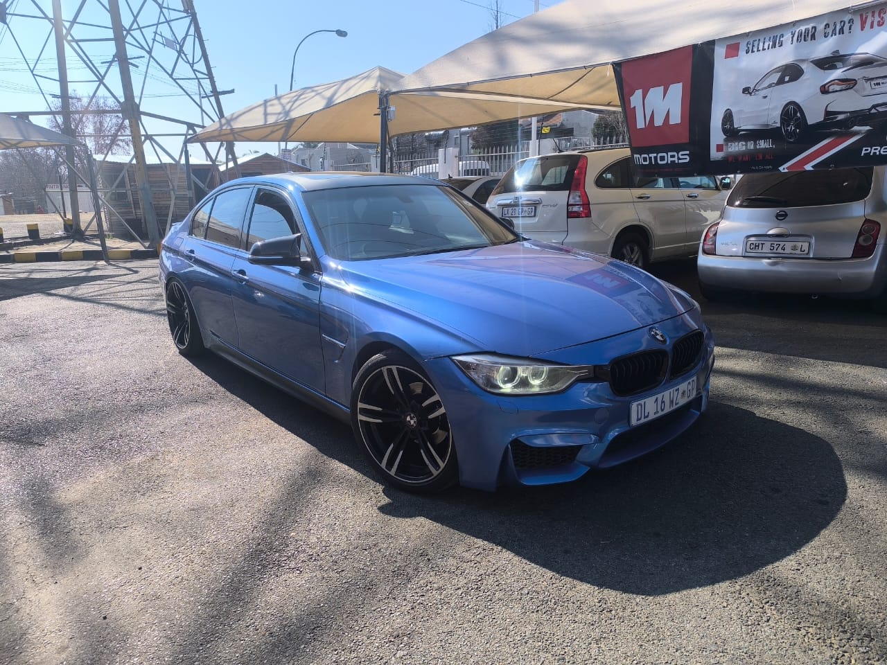2014 BMW 320I - Image 3